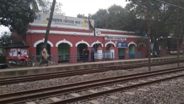 চলন্ত ট্রেনের খাবারের বগিতে নারীকে ধর্ষণের অভিযোগ, ক্যান্টিনবয় গ্রেপ্তার